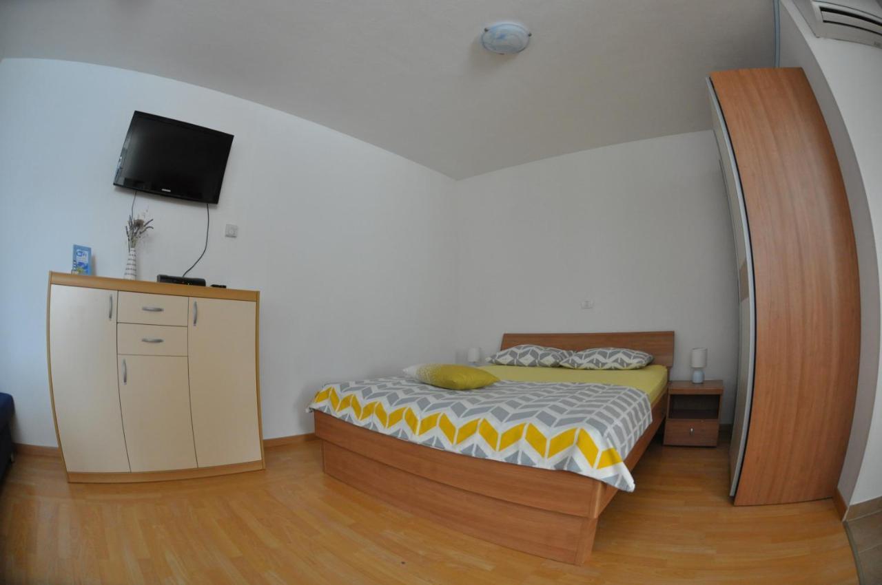 Apartma Brnistra Ginestra Κόπερ Εξωτερικό φωτογραφία